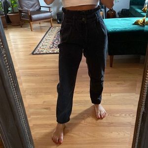 Dark grey/black urban outfitter jeans. Size 25. Made in Turkey. Great condition